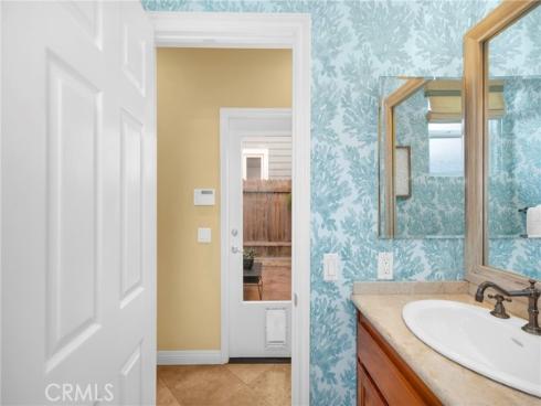 209 6th Street, Seal Beach, CA