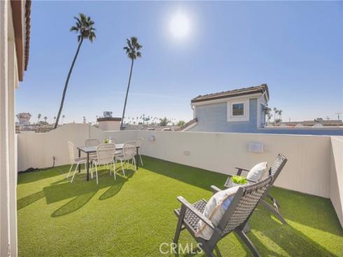 209 6th Street, Seal Beach, CA