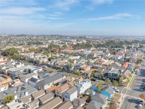 209 6th Street, Seal Beach, CA