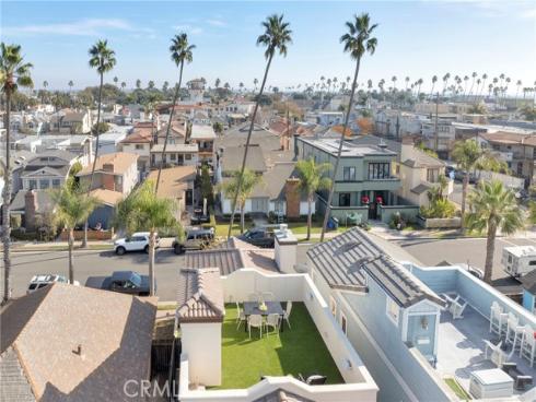 209  6th   Street, Seal Beach, CA