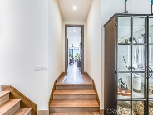 207  1st  , Seal Beach, CA