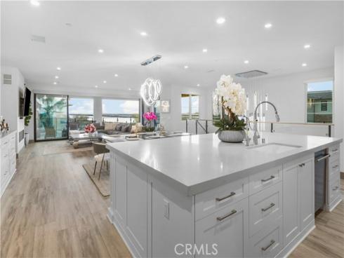 10 Ocean Place, Seal Beach, CA