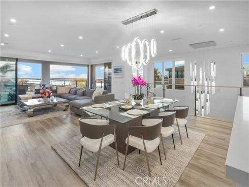 10 Ocean Place, Seal Beach, CA