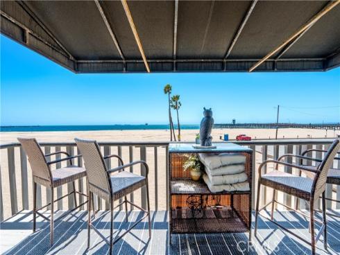 1003 Seal Way, Seal Beach, CA