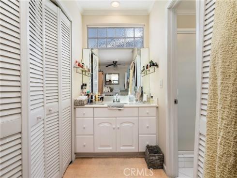 1003 Seal Way, Seal Beach, CA