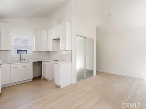 1003 Seal Way, Seal Beach, CA