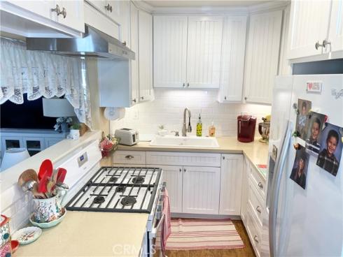 258 17th Street, Seal Beach, CA