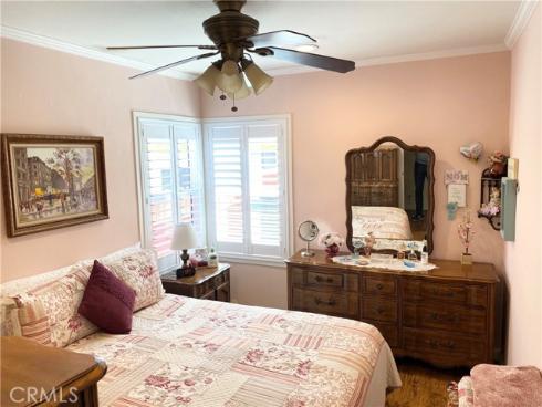 258 17th Street, Seal Beach, CA