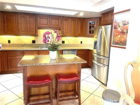 1060 Foxburg 9 218F Road, Seal Beach, CA