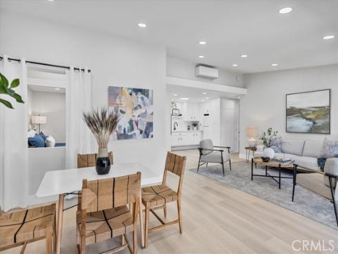 1600  Northwood Rd.  M11-275B , Seal Beach, CA