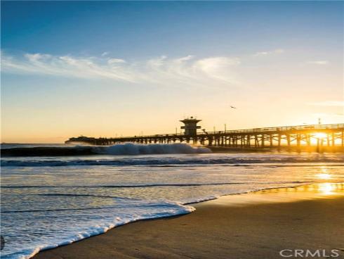 1900  Mckinney Way  22A , Seal Beach, CA
