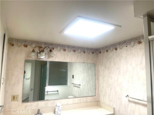 1660 Monterey 2 9F Road, Seal Beach, CA