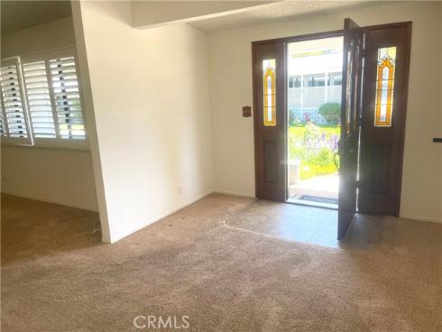 1660 Monterey 2 9F Road, Seal Beach, CA