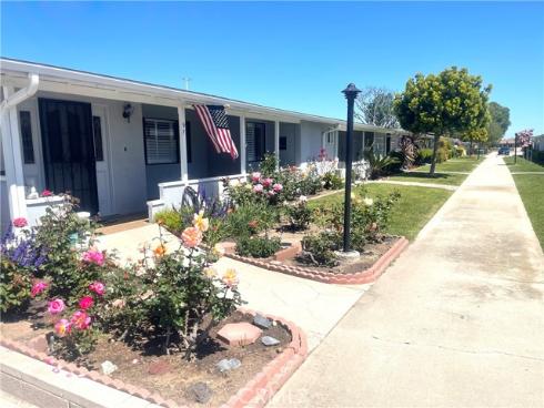 1660 Monterey 2 9F Road, Seal Beach, CA