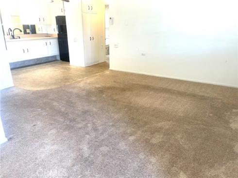 1660 Monterey 2 9F Road, Seal Beach, CA