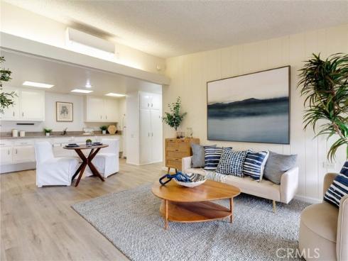 13061  Oak hill Dr  221B , Seal Beach, CA