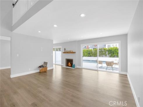 4817 Hazelnut Avenue, Seal Beach, CA