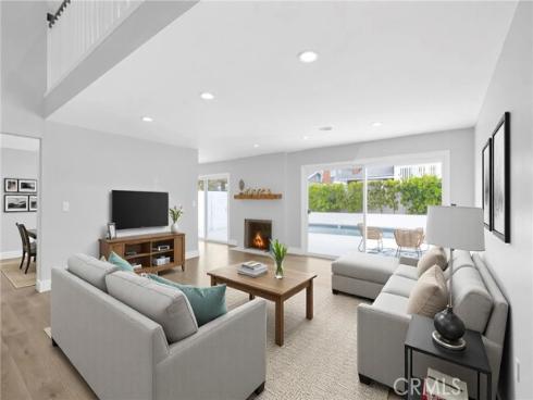 4817 Hazelnut Avenue, Seal Beach, CA