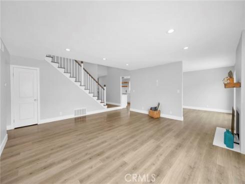 4817 Hazelnut Avenue, Seal Beach, CA