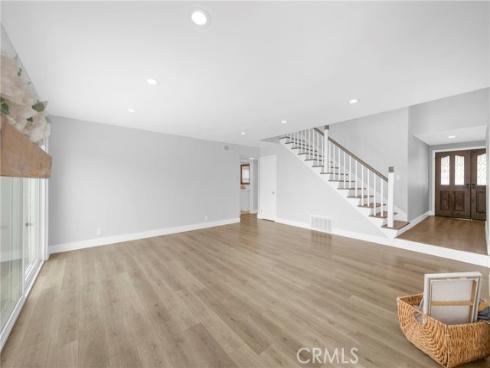 4817 Hazelnut Avenue, Seal Beach, CA