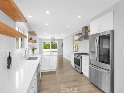 4817 Hazelnut Avenue, Seal Beach, CA