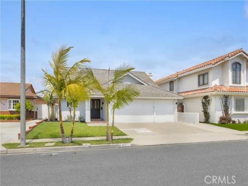 4817 Hazelnut Avenue, Seal Beach, CA