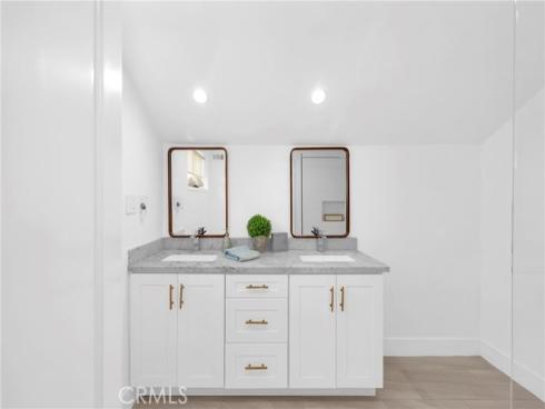 4817 Hazelnut Avenue, Seal Beach, CA