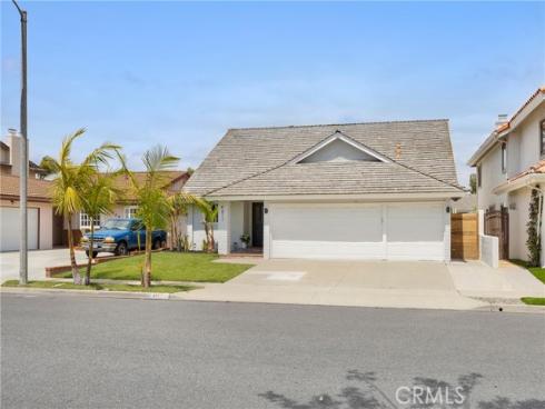 4817 Hazelnut Avenue, Seal Beach, CA