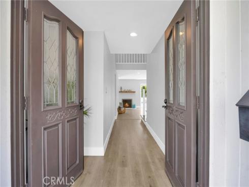 4817 Hazelnut Avenue, Seal Beach, CA