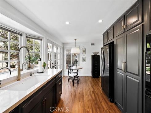 4401 Hazelnut Avenue, Seal Beach, CA