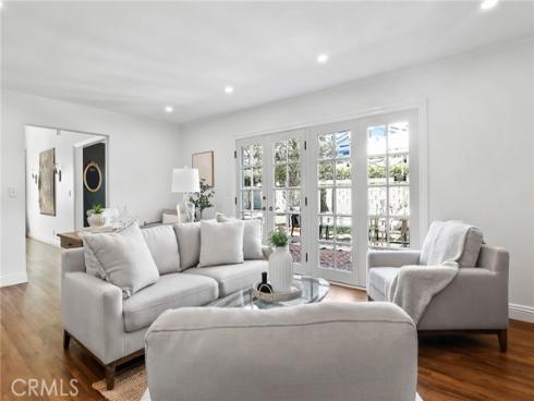 4401 Hazelnut Avenue, Seal Beach, CA