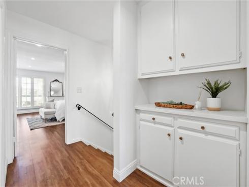 4401 Hazelnut Avenue, Seal Beach, CA