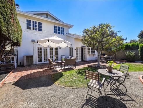 4401 Hazelnut Avenue, Seal Beach, CA