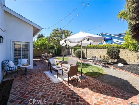 4401 Hazelnut Avenue, Seal Beach, CA