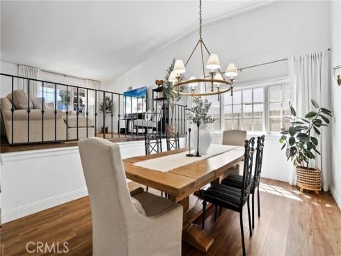 4401 Hazelnut Avenue, Seal Beach, CA