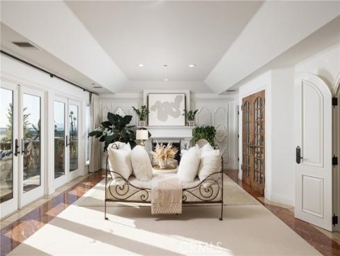 308 Ocean Avenue, Seal Beach, CA