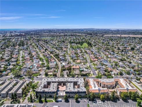 12400 Montecito 208 Road, Seal Beach, CA