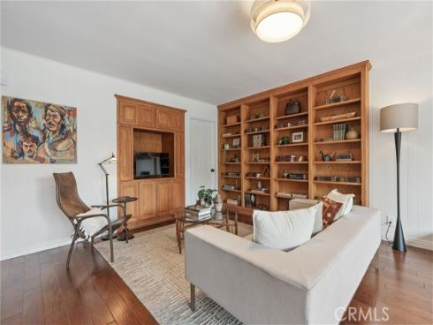 3820 Daisy Circle, Seal Beach, CA