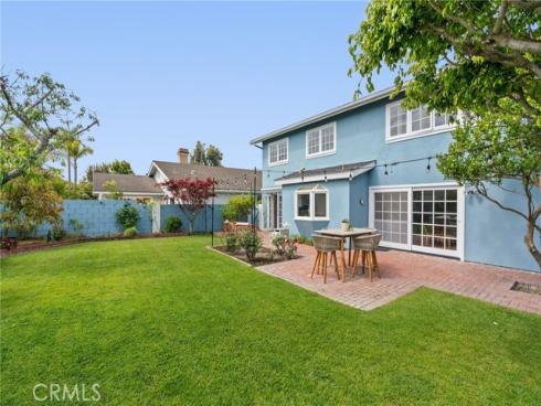 3820 Daisy Circle, Seal Beach, CA