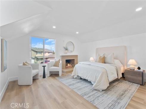 109 Loyola , Seal Beach, CA