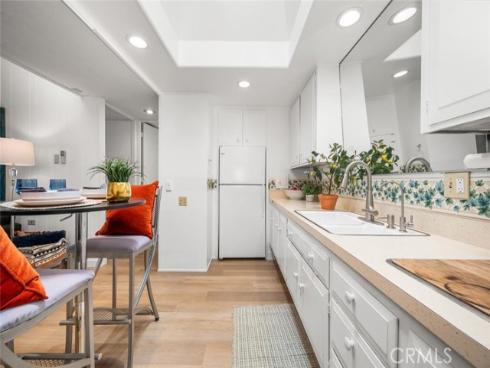 13121  Shawnee  269i  LaneM-11, Seal Beach, CA