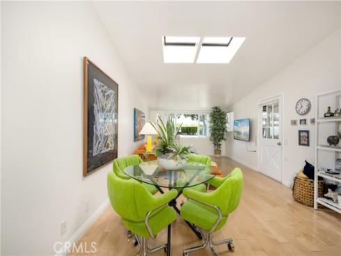 1461 Merion 52F WayM-2, Seal Beach, CA