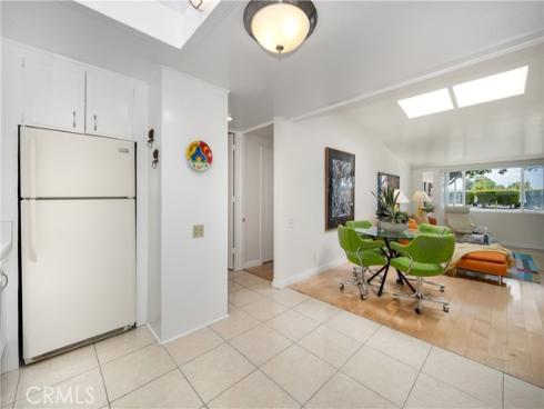 1461 Merion 52F WayM-2, Seal Beach, CA
