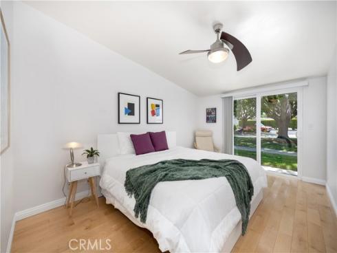 1461 Merion 52F WayM-2, Seal Beach, CA