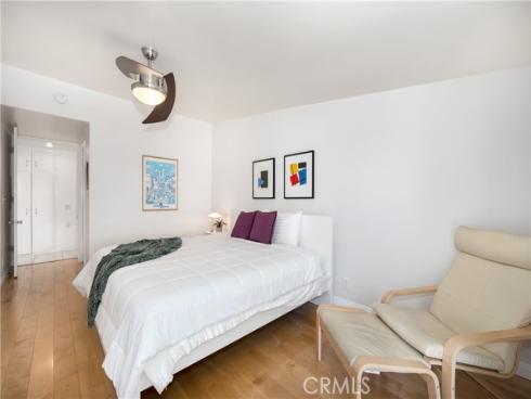 1461 Merion 52F WayM-2, Seal Beach, CA