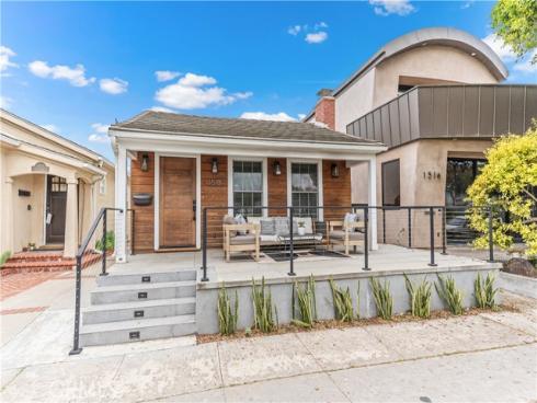 1518  Ocean   Avenue, Seal Beach, CA