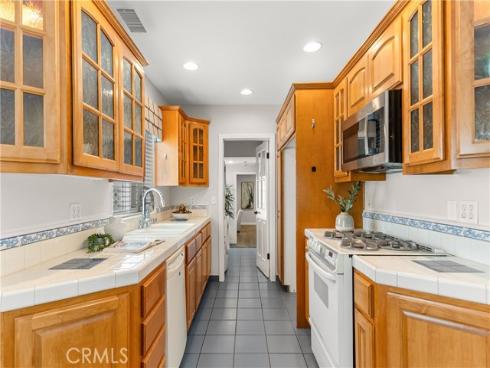 1518  Ocean   Avenue, Seal Beach, CA