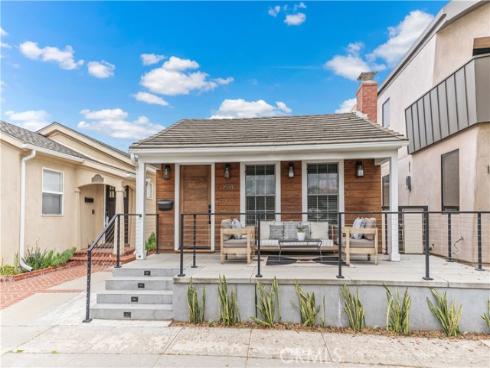 1518  Ocean   Avenue, Seal Beach, CA