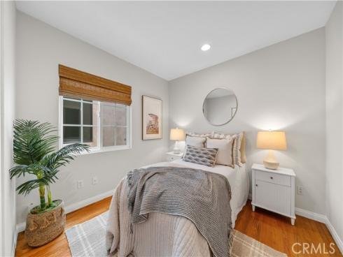 1518  Ocean   Avenue, Seal Beach, CA