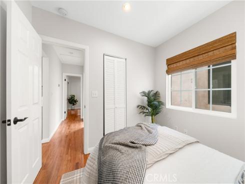 1518  Ocean   Avenue, Seal Beach, CA